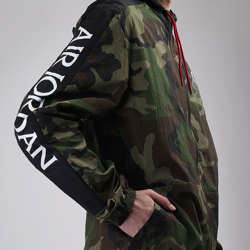 мужская зеленая куртка Jordan Jumpman Classics Camo Windbreaker CU2030-222 - цена, описание, фото 3